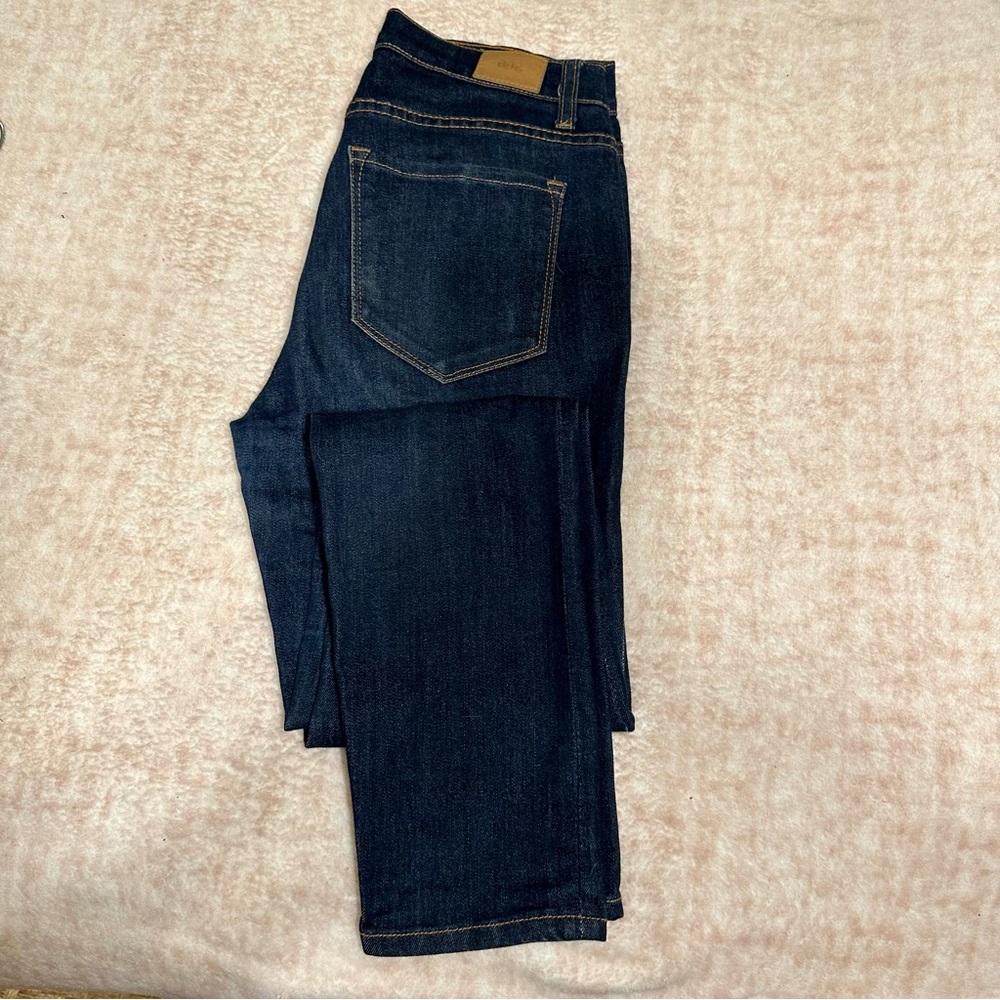 BDG Jeans : HIGHRISE CIGARTTE ANKLE
28w, 30L. Worn once